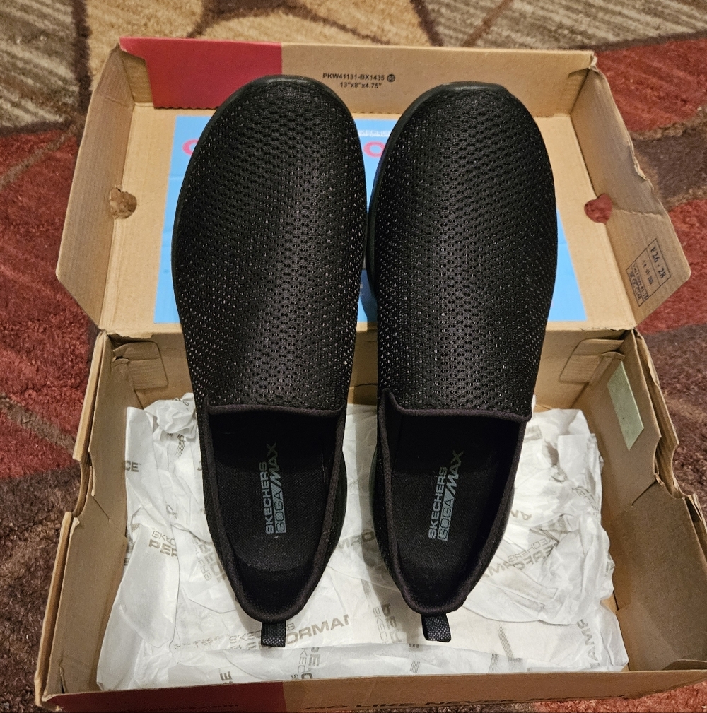 Skechers Womens 10 Black Go Walk Joy Shoes.  Flexable Traction Outer Soles - Picture 12 of 15